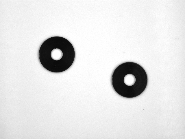 改善後（白背景＋偏光フィルタ）