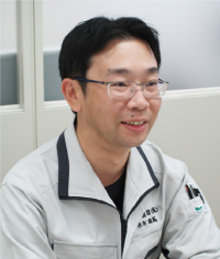 今回インタビューを行った岡崎工場次長の赤木義高様。